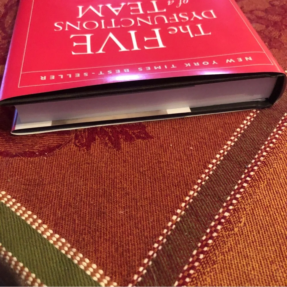 Five Dysfunctions of a Team : A Leadership Fable, 20th Anniversary Edition by...